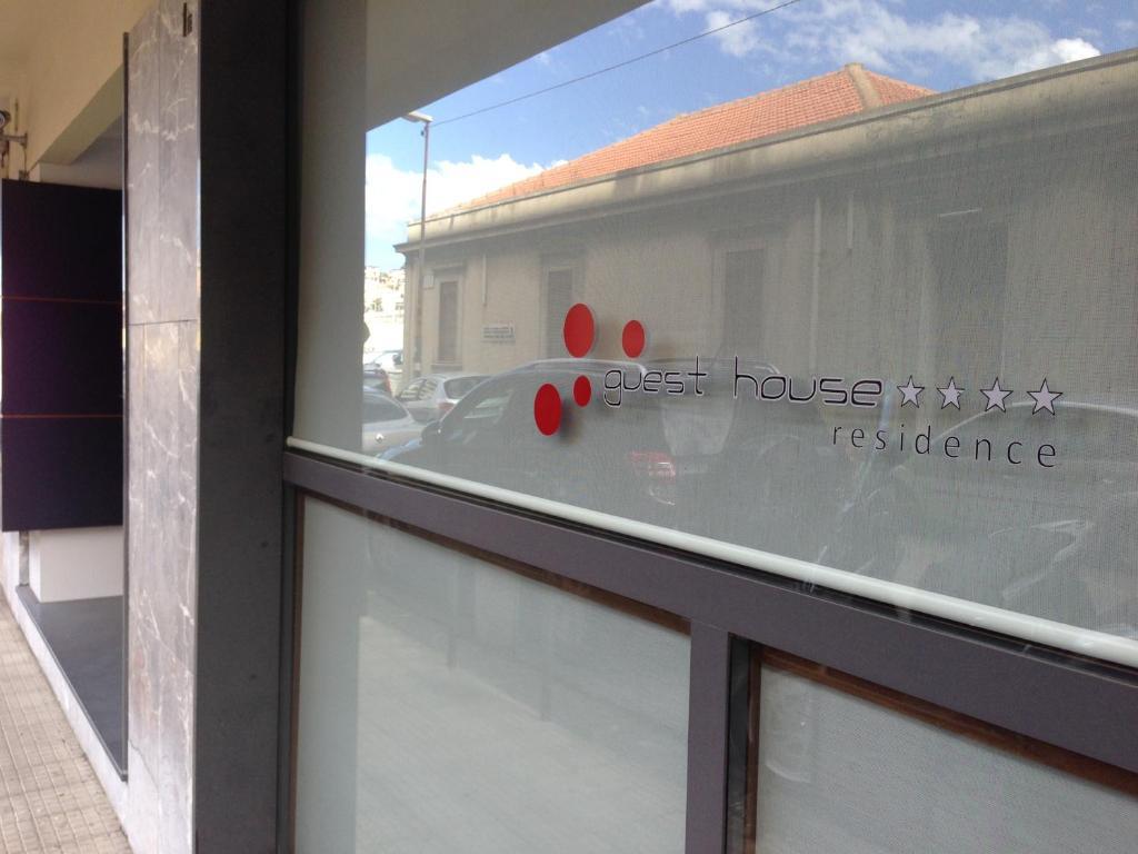 Guest House Residence Messina Exterior photo